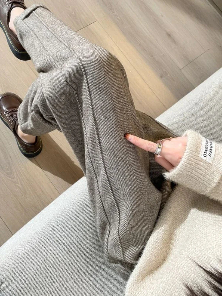 Cropped Cozy Tweed Trousers