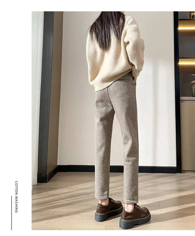 Cropped Cozy Tweed Trousers