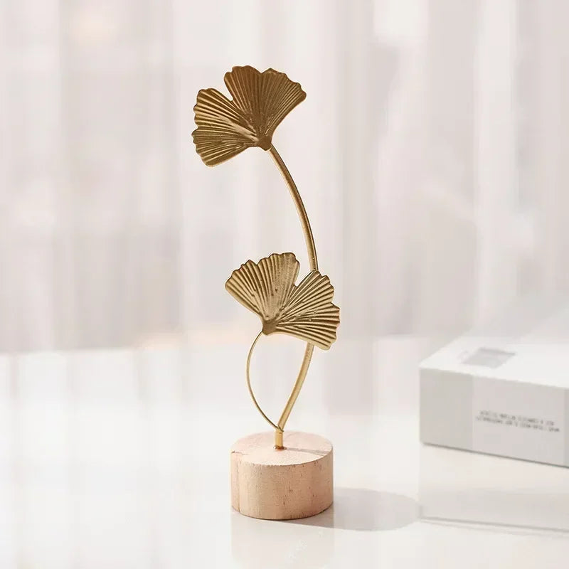 Elegant Ginkgo Leaf Metal Art: Nordic Style for Living Room & Wine Cabinet